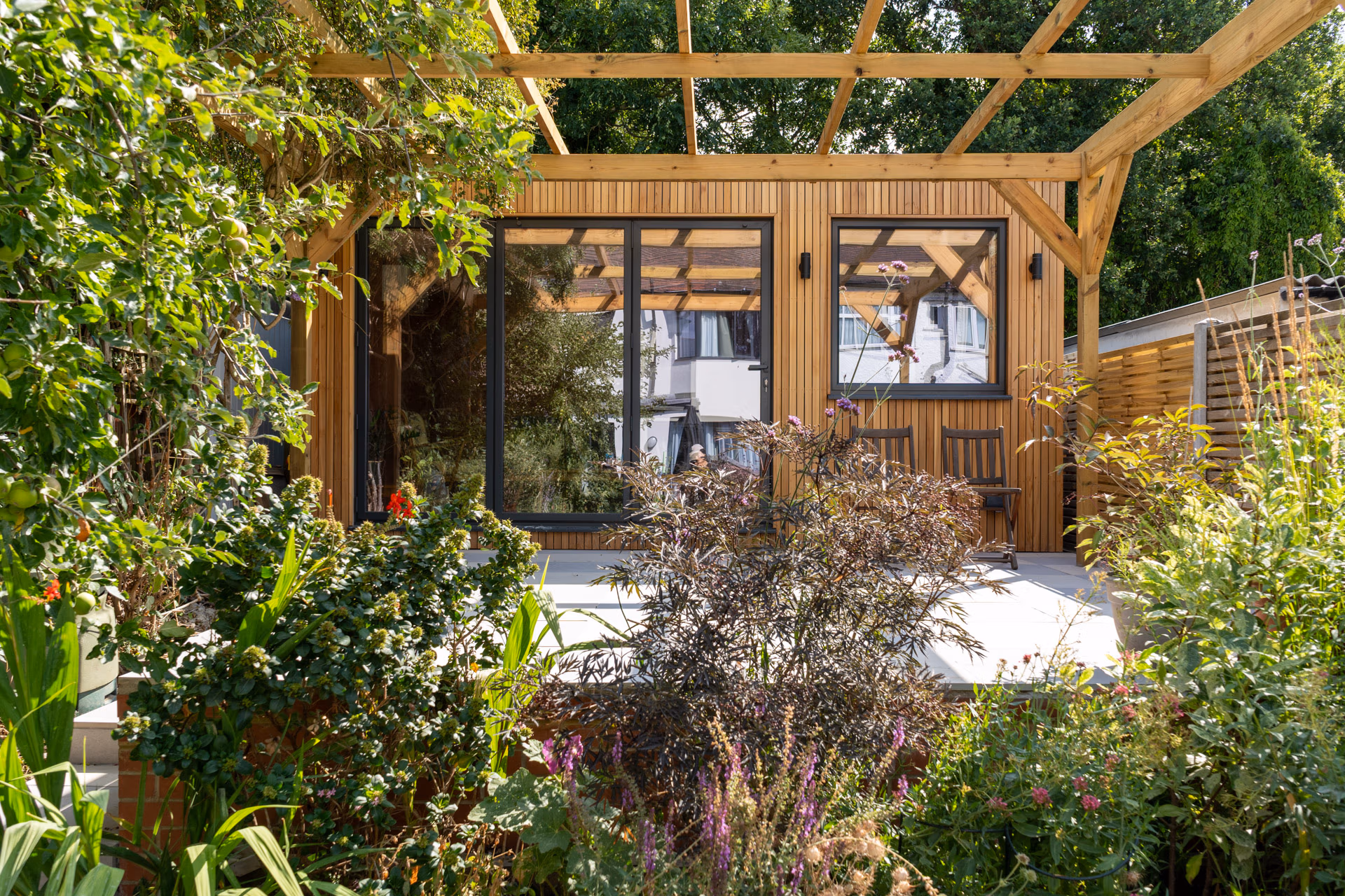 Garden office north london 4